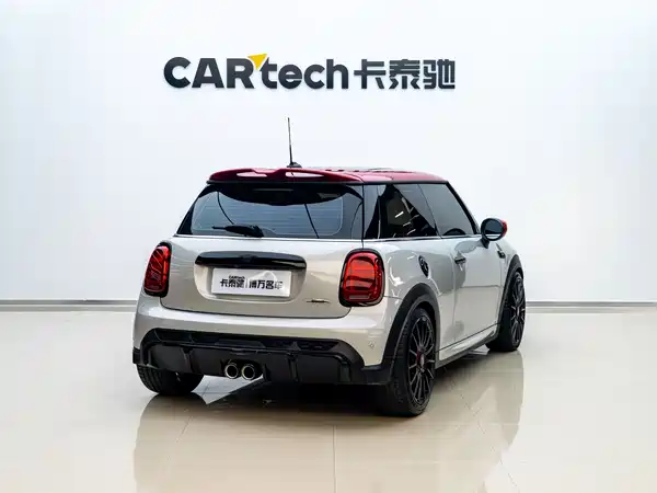 MINI JCW 2023