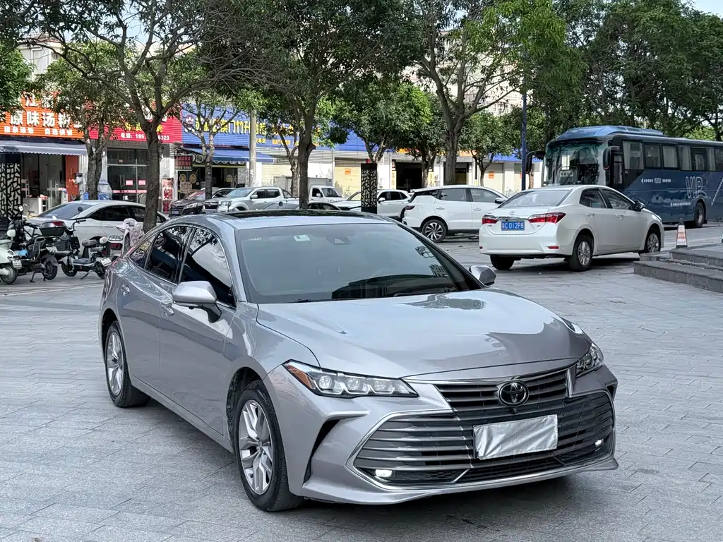 Toyota Avalon 2021 — фото 3