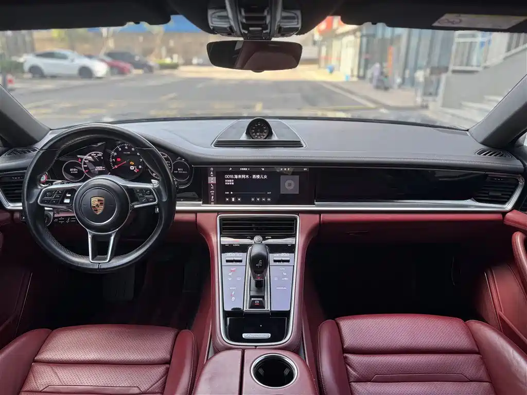 Porsche Panamera 2019 — фото 13