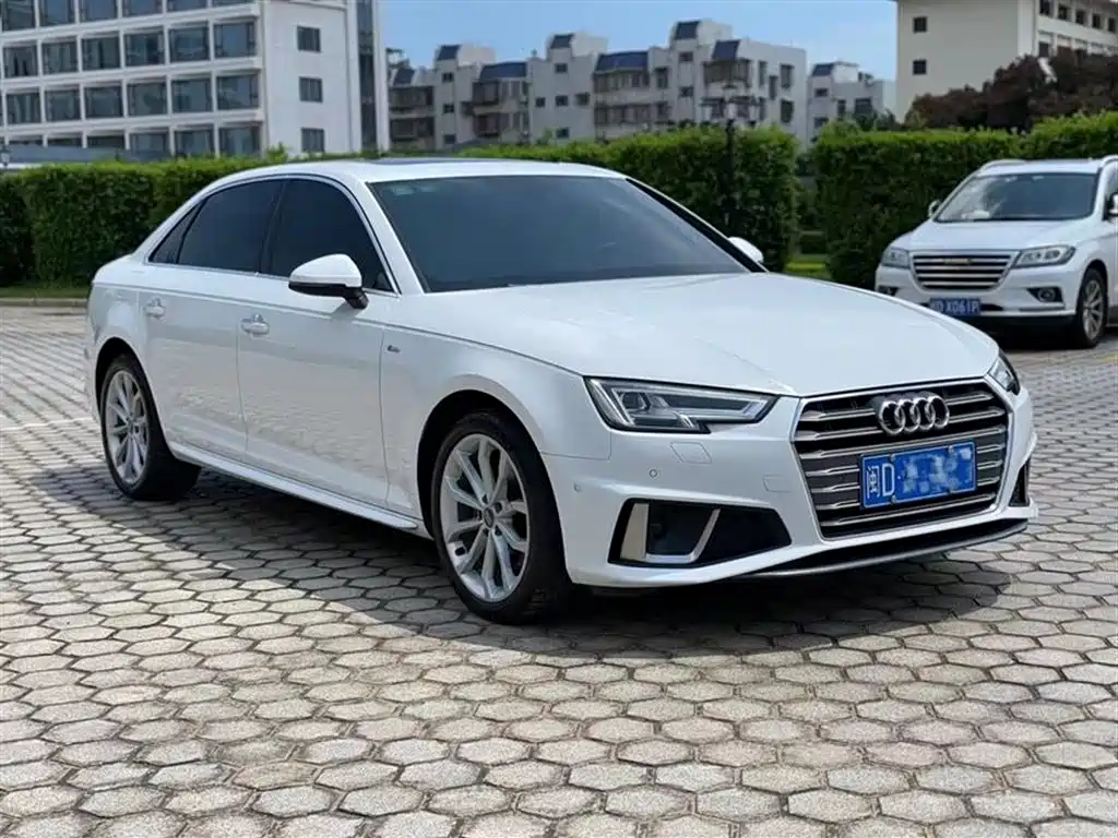 Audi A4L 2019 — фото 2