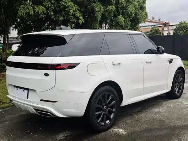 Land Rover Range Rover Sport 2024