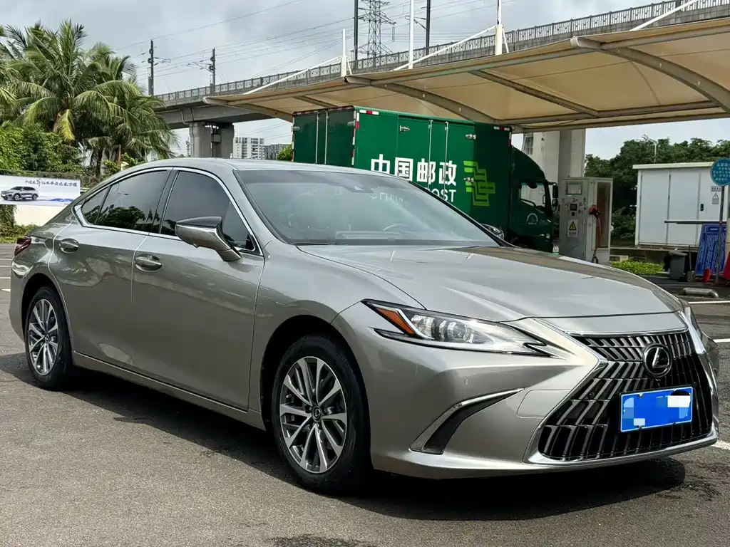 Lexus ES 2023 — фото 3