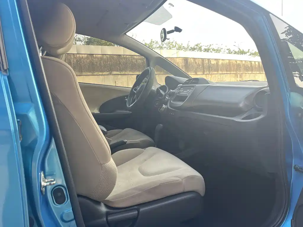 Honda Fit 2013 — фото 22