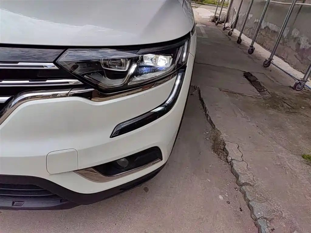 Renault Koleos 2017 — фото 24