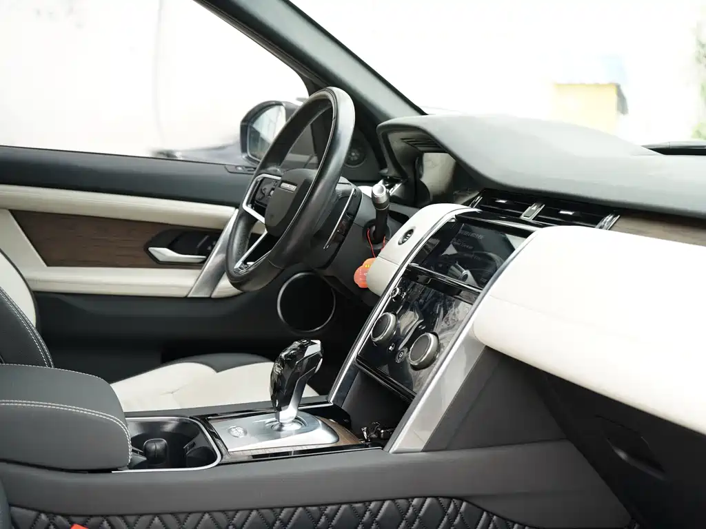 Land Rover Discovery Sport 2022 — фото 13