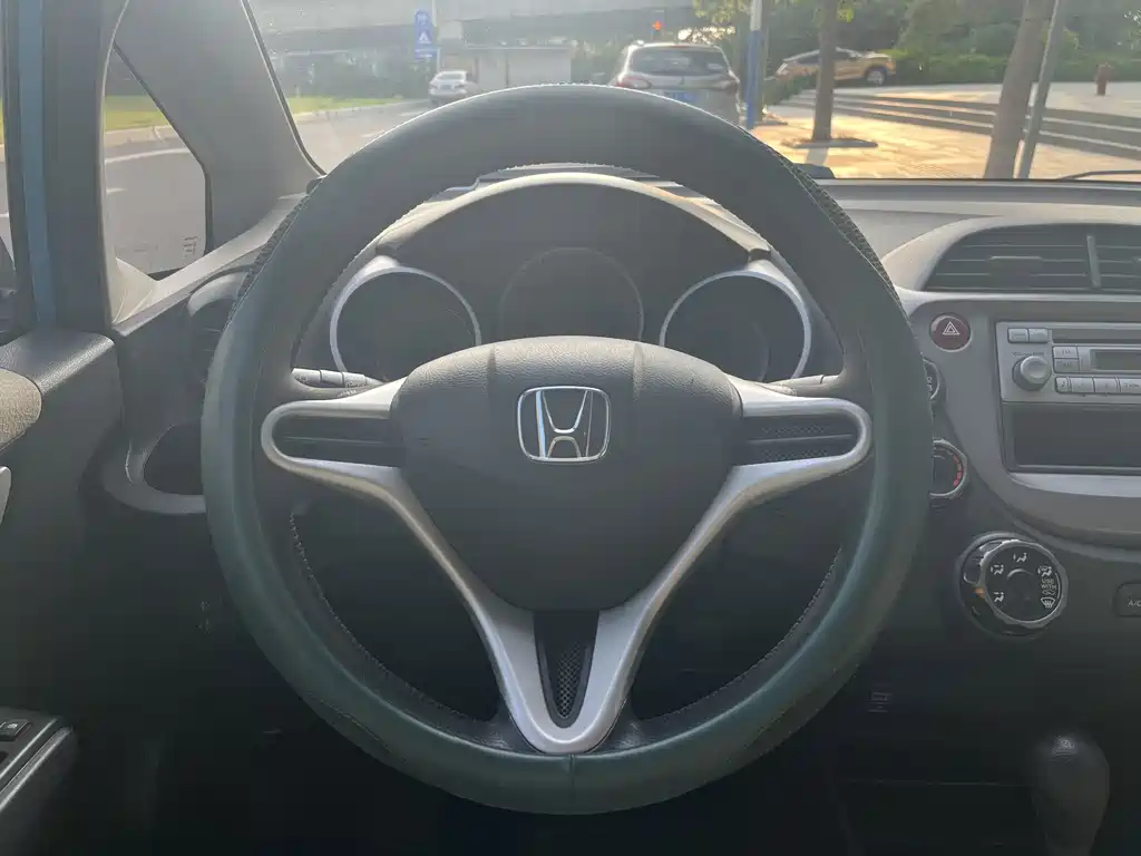 Honda Fit 2013 — фото 19