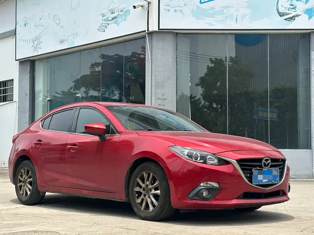 Mazda 3 Angkesela 2015