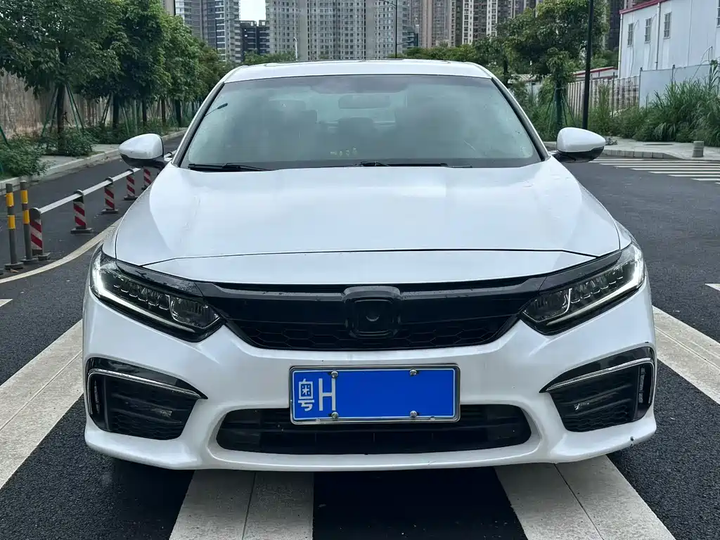 Honda Inspire 2020 — фото 2