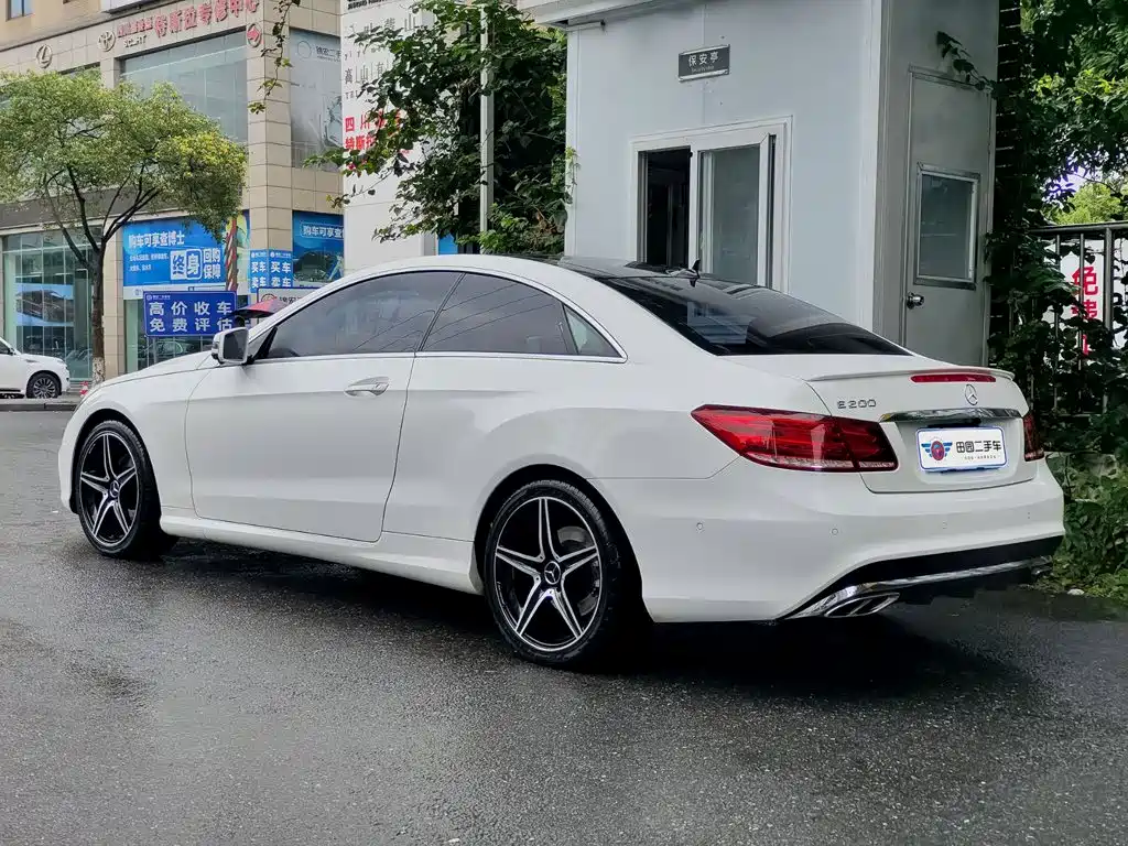 Mercedes-Benz E-Class 2016