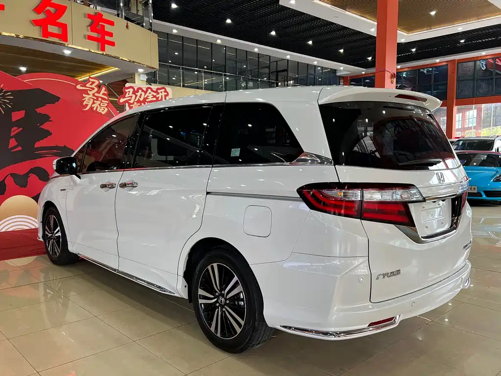 Honda Odyssey 2019 — фото 6