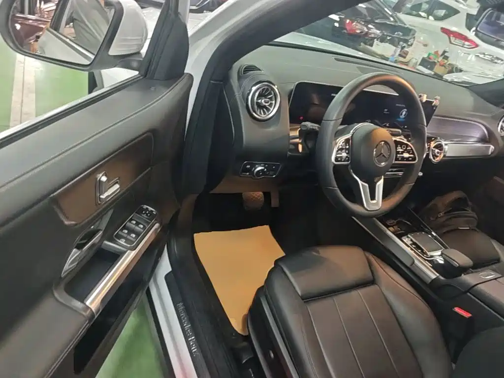 Mercedes-Benz GLB 2020 — фото 16