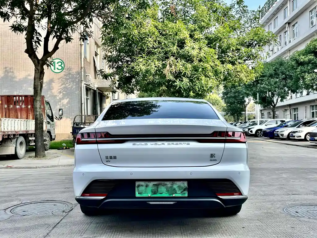 BYD Han 2021 — фото 10