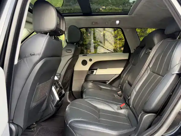 Land Rover Range Rover Sport 2013