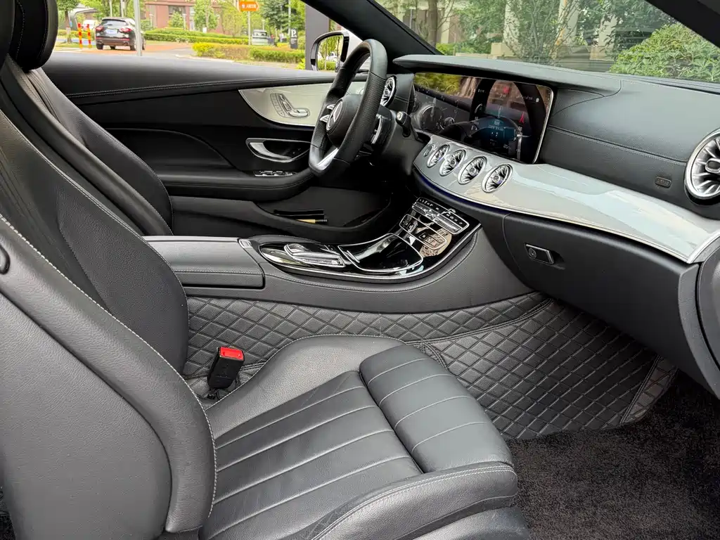 Mercedes-Benz E-Class 2023 — фото 5