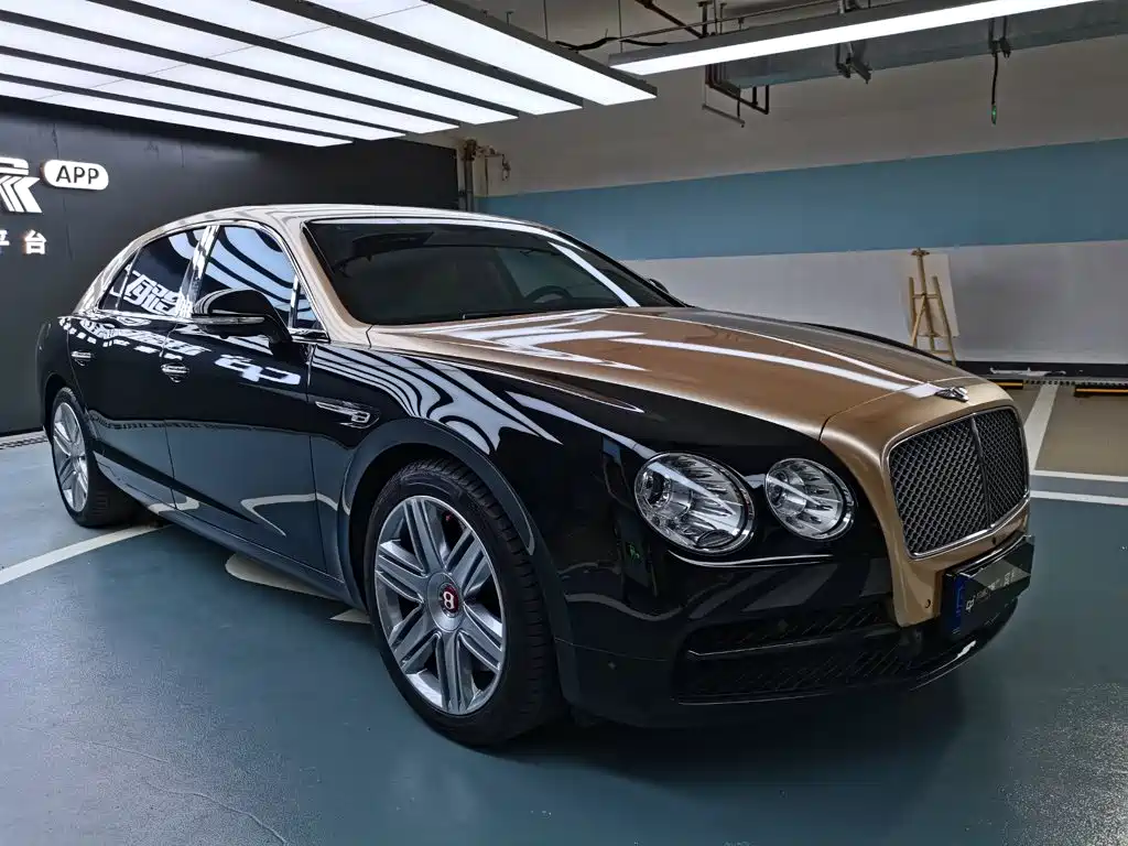 Bentley Flying Spur 2017 — фото 4
