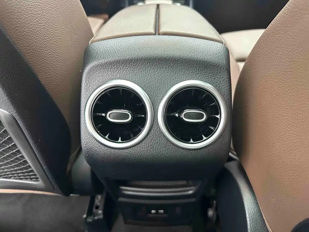 Mercedes-Benz GLB 2021 — фото 13