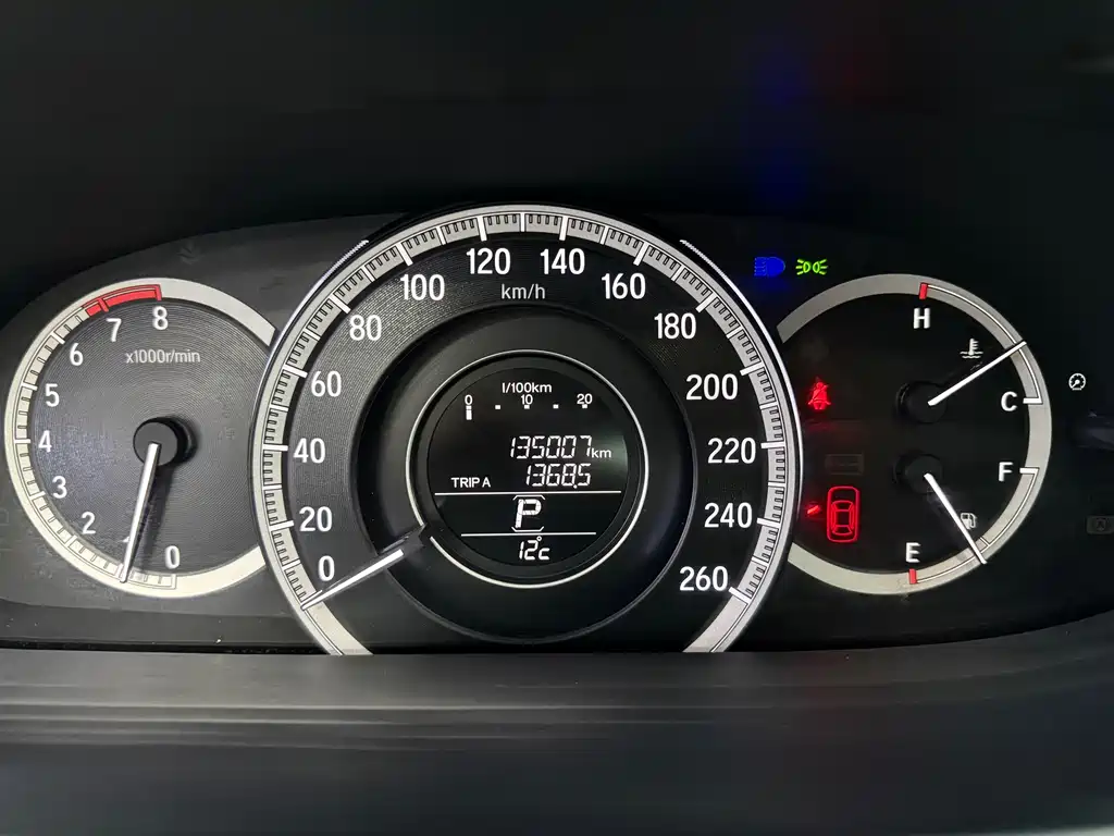 Honda Accord 2018 — фото 16