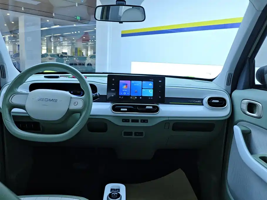 Geely Galaxy Panda 2025 — фото 13