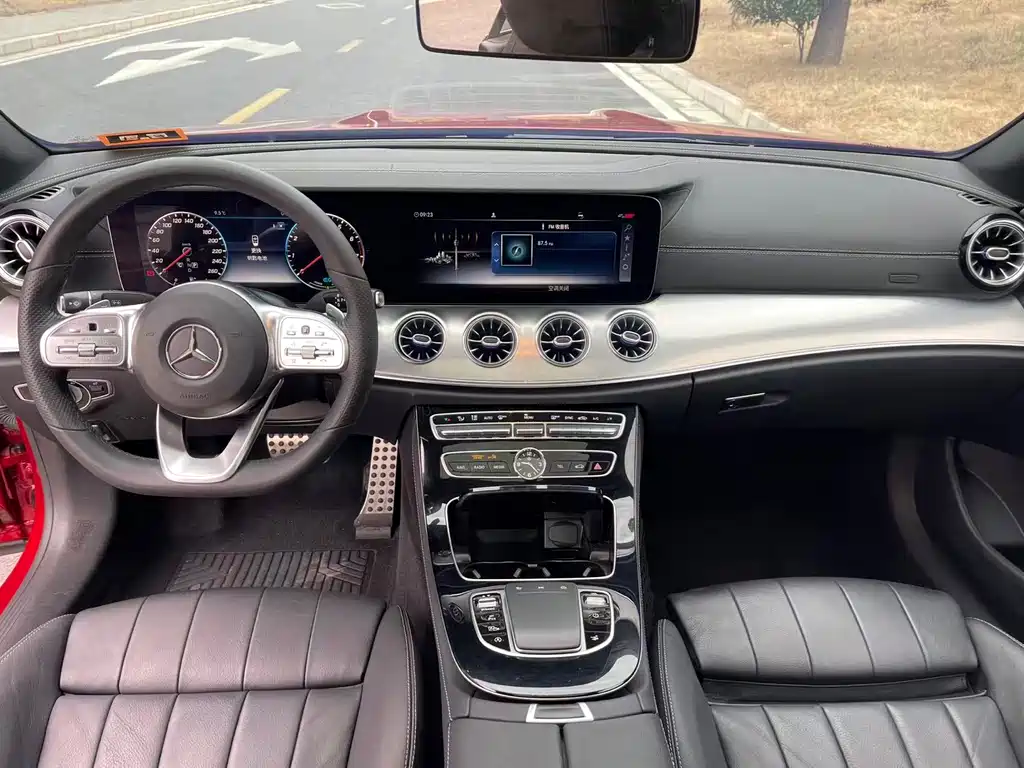 Mercedes-Benz E-Class 2020 — фото 11