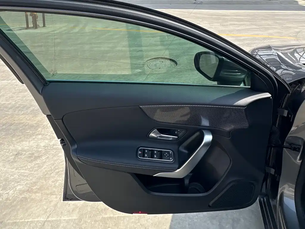 Mercedes-Benz A-Class 2023 — фото 8