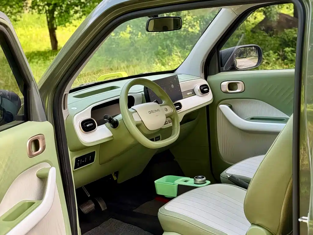 Geely Galaxy Panda 2024