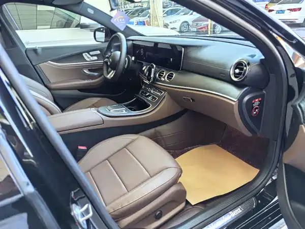 Mercedes-Benz E-Class 2023