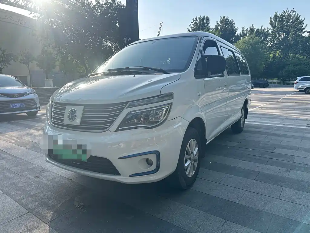 Dongfeng Lingzhi New Energy 2021 — фото 1
