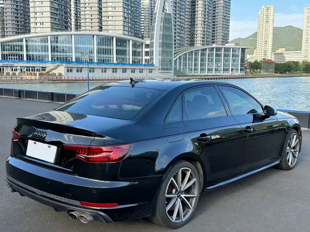 Audi S4 2019