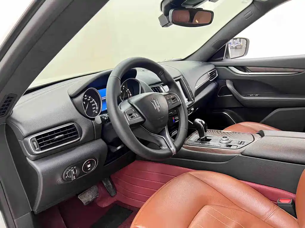 Maserati Levante 2018 — фото 7