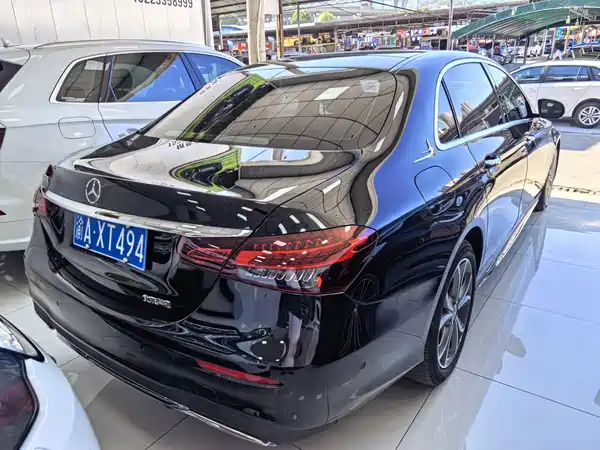 Mercedes-Benz E-Class 2023