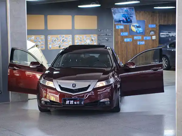 Acura TL 2010