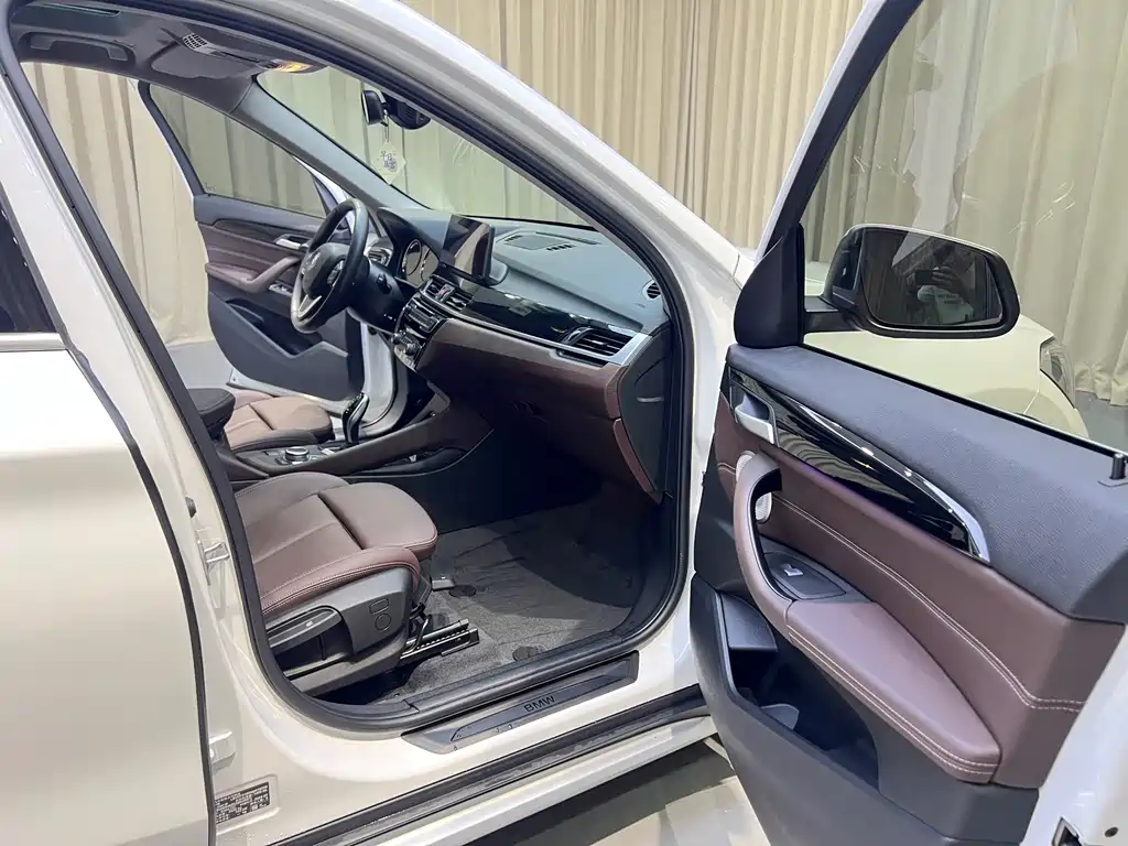 BMW X1 2022 — фото 11