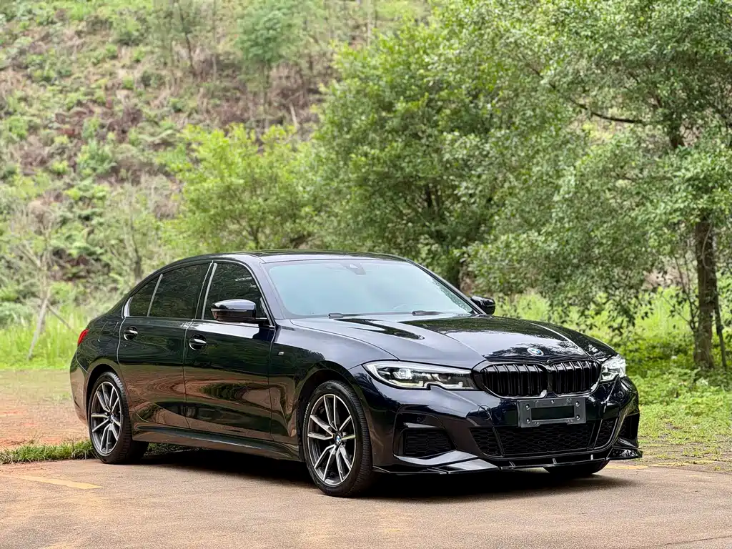 BMW 3 Series 2021