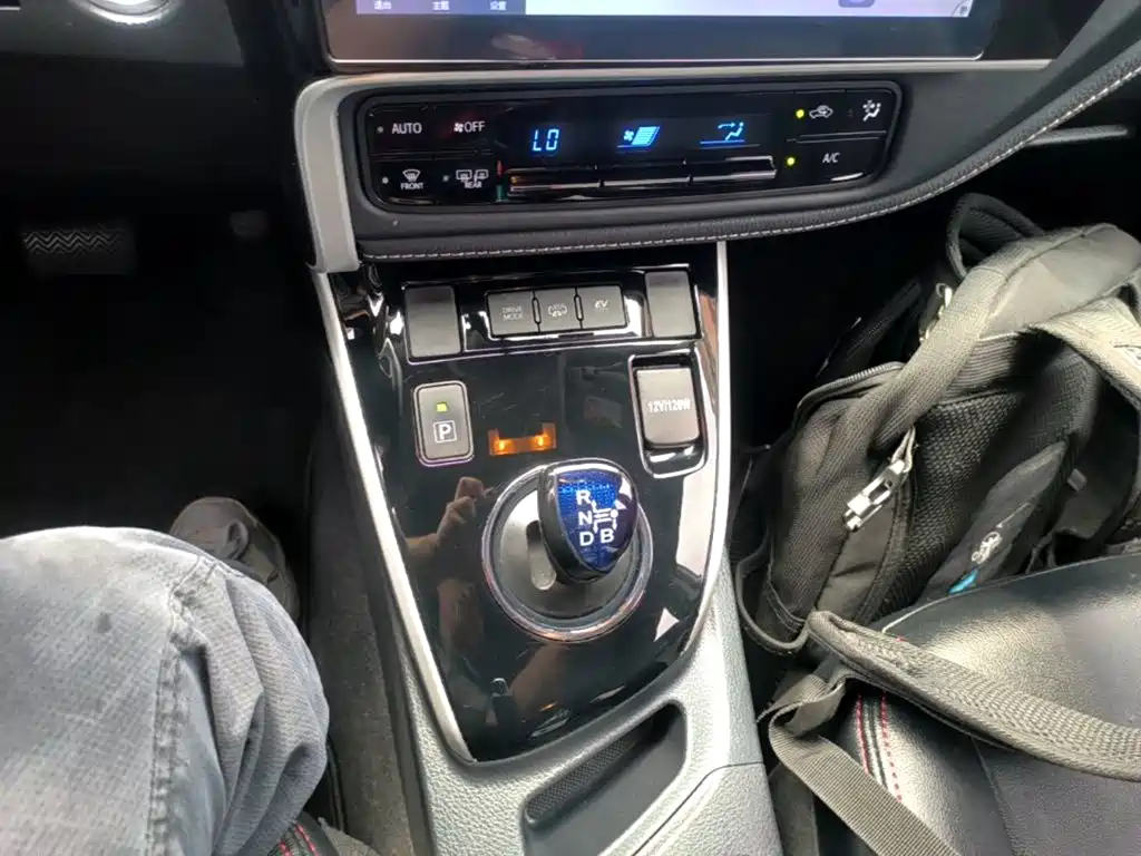 Toyota Corolla Dual Engine E+ 2022 — фото 14