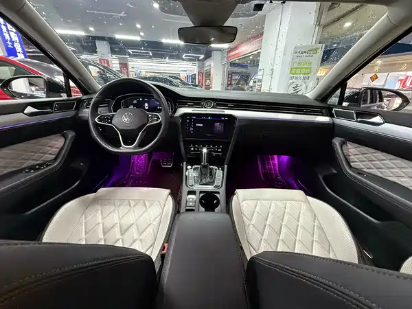 Volkswagen Magotan 2025