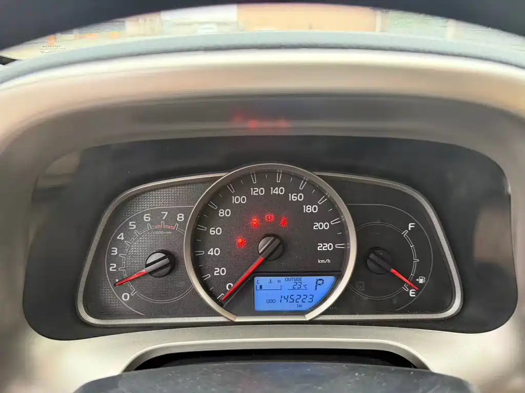 Toyota RAV4 2014 — фото 13