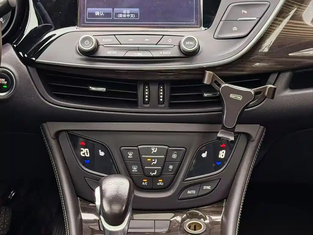 Buick Envision Plus 2019 — фото 20