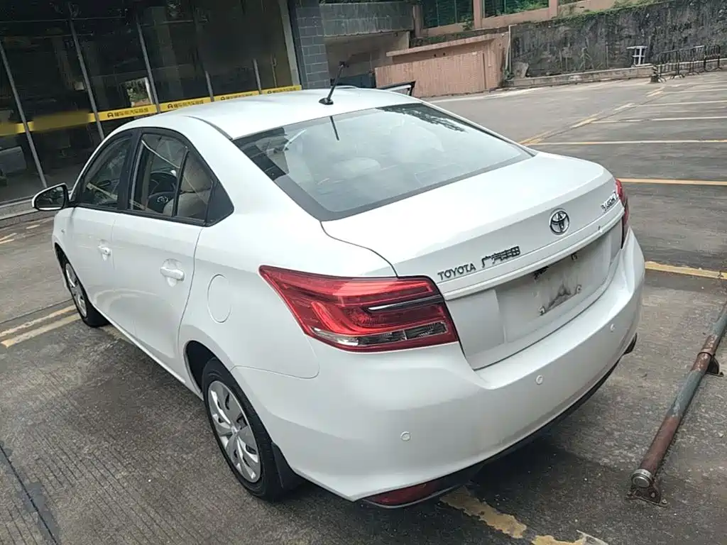 Toyota Yaris L 2019