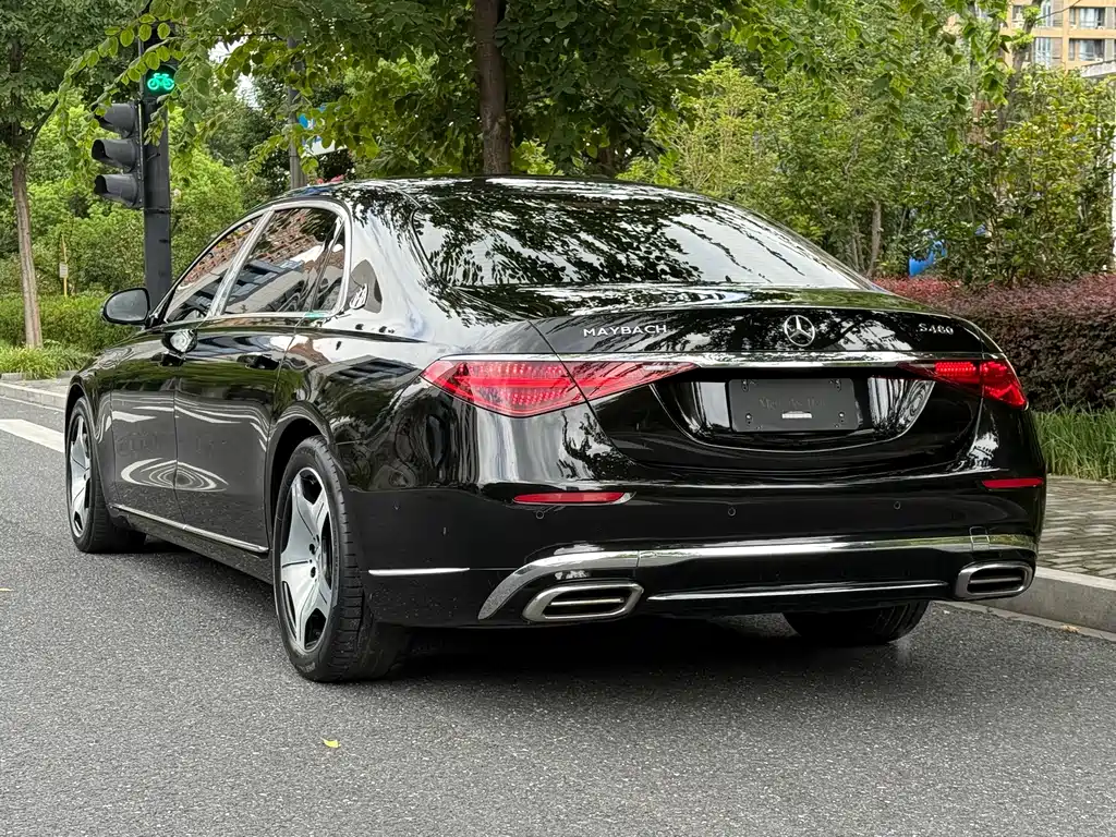 Mercedes-Benz Maybach S-Class 2022 — фото 10