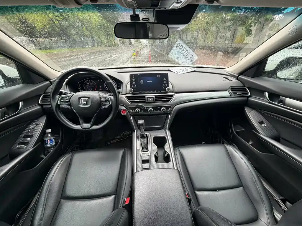 Honda Accord 2019 — фото 9