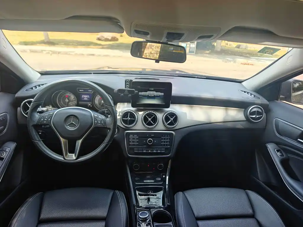 Mercedes-Benz GLA 2016 — фото 15
