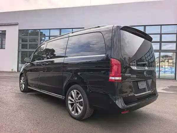 Mercedes-Benz V-Class 2023