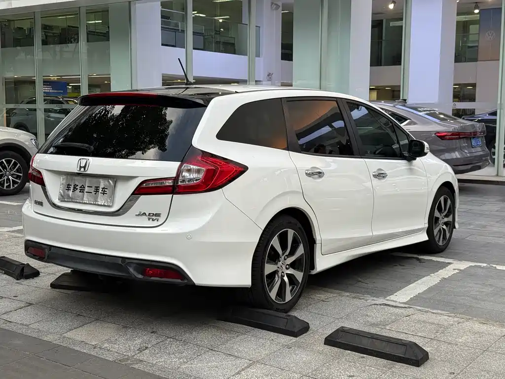 Honda Jade 2014 — фото 4