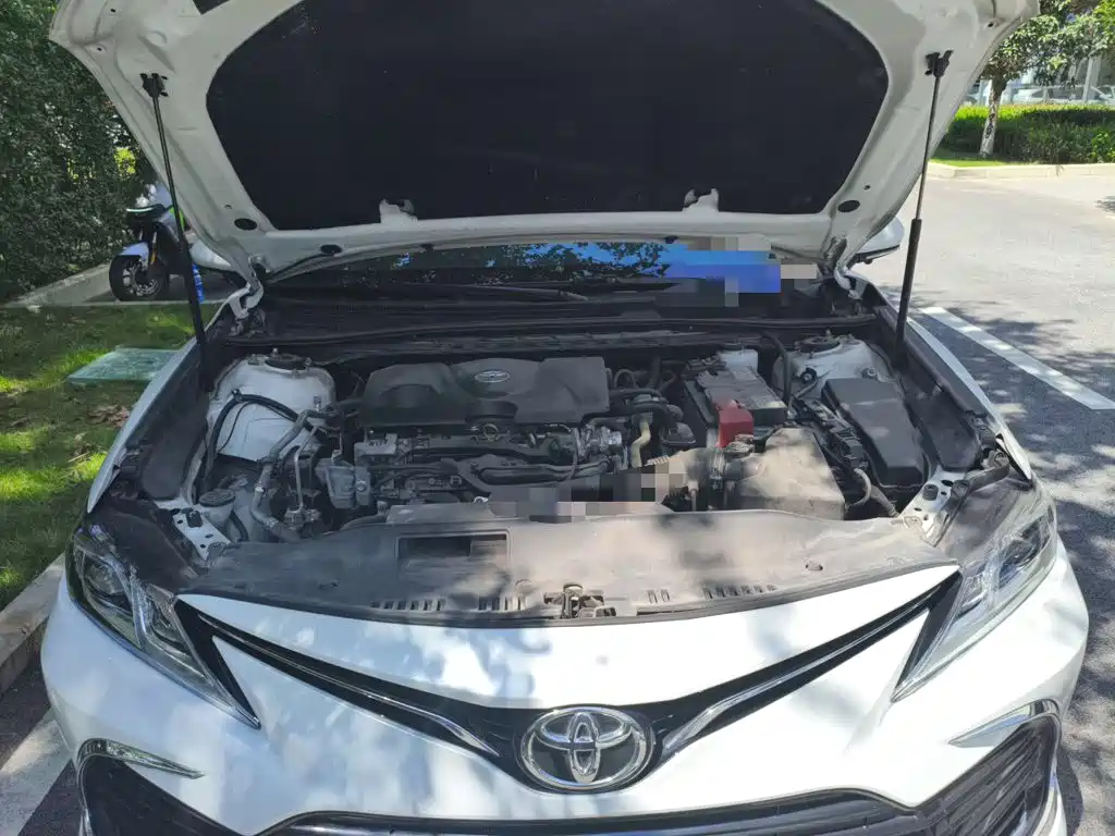 Toyota Camry 2022 — фото 11