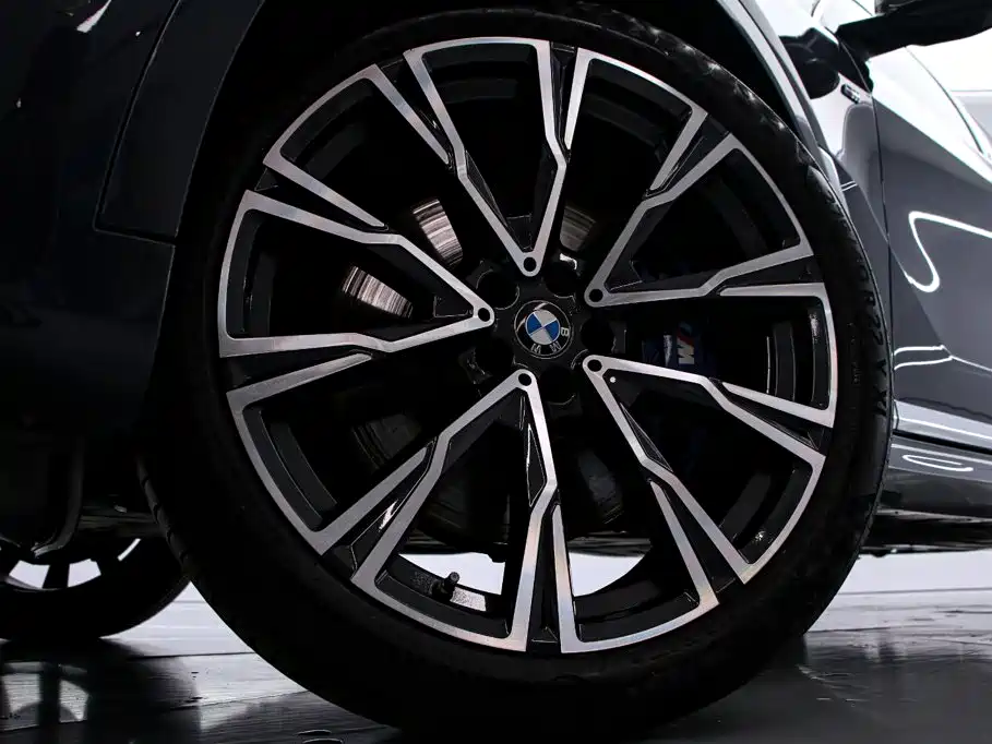 BMW X7 2019 — фото 17