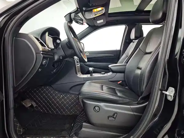 Jeep Grand Cherokee 2014