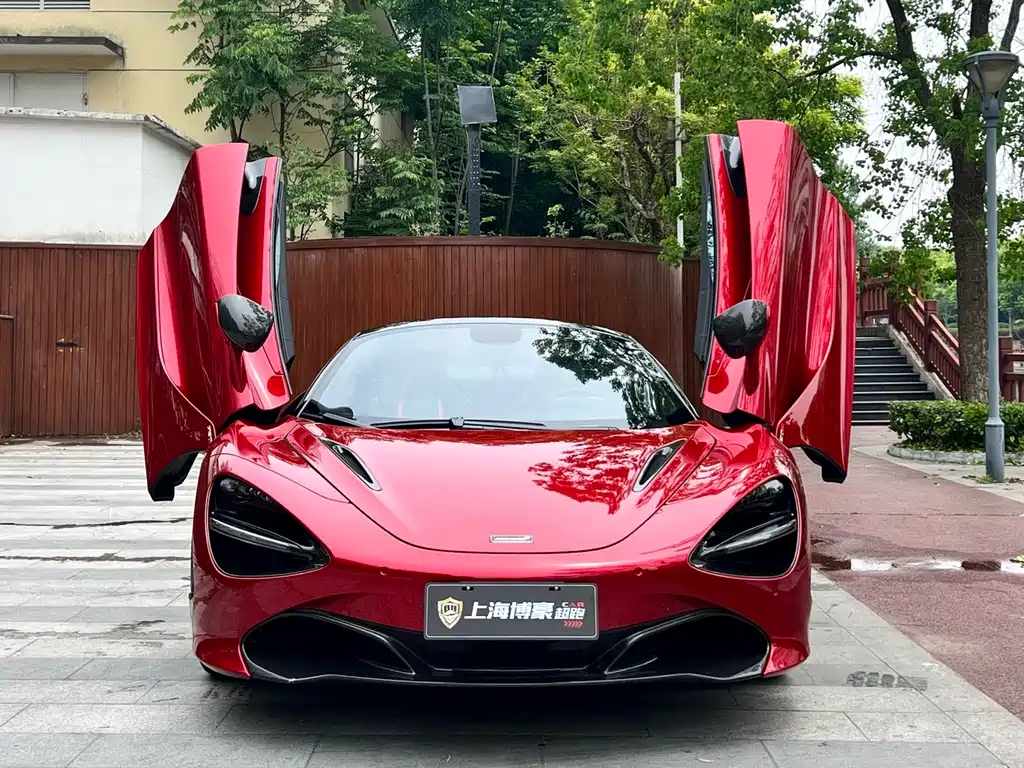McLaren 720S 2021 — фото 2