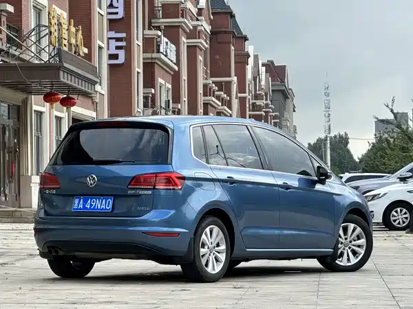 Volkswagen Golf Jialu 2016