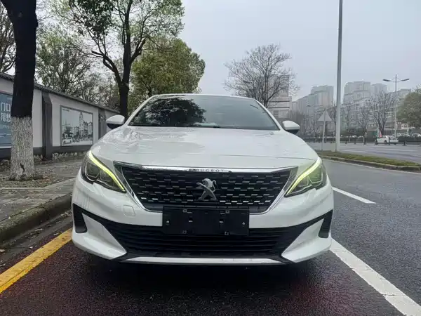Peugeot 408 2020
