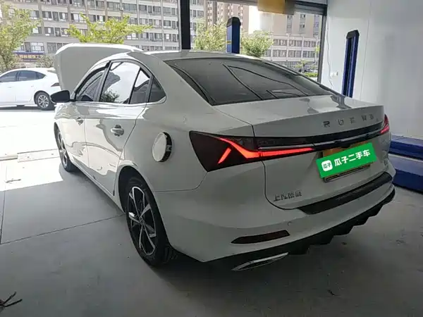 Roewe i5 2025